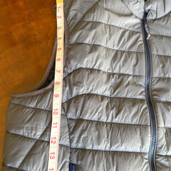 Johnnie-O vest Straits Quilted zip front Large gray - Picture 9 of 14